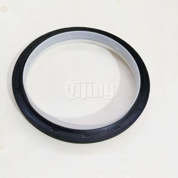 Cummins QSB Oil seal 4988952